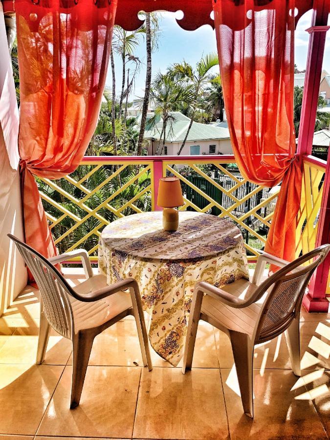 Appartement Duplex Climatise Avec Wi-Fi - Plage Pointe Marin A Pieds, Recemment Renove Sainte-Anne Εξωτερικό φωτογραφία
